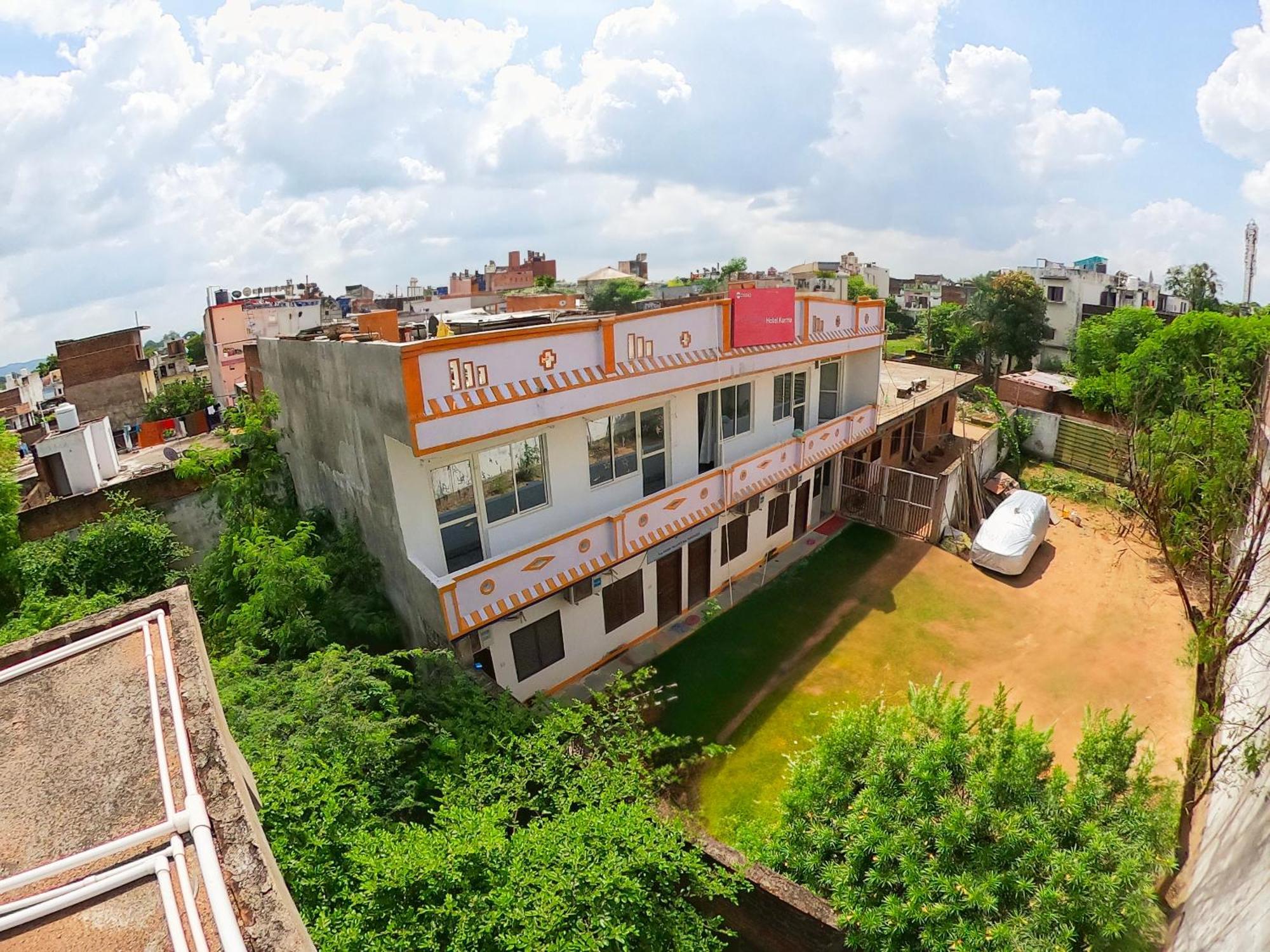 Karma Hostel Khadzsuráhó Kültér fotó